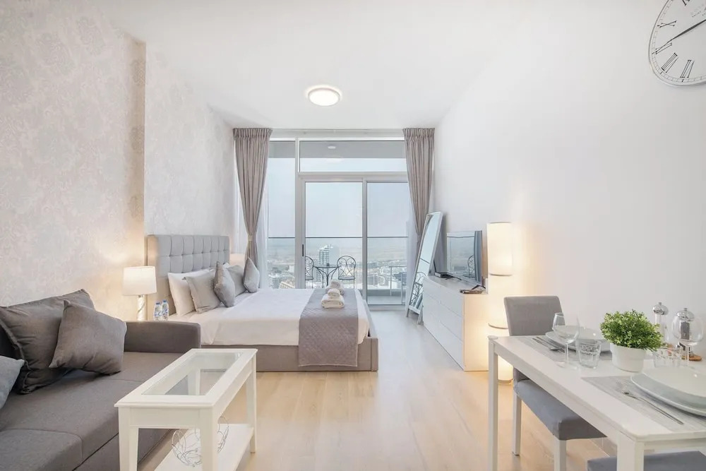 Дубай: Beautiful Views From 30th Floor 2BD JVC