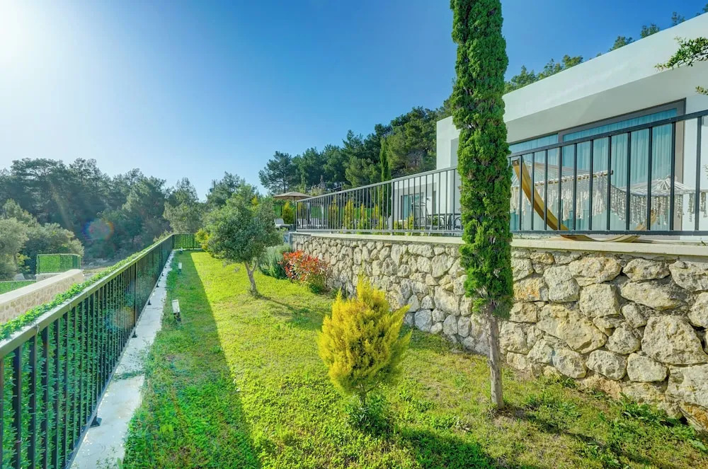 Исламлар: Pluto-1 PLANET LUXURY VILLAS