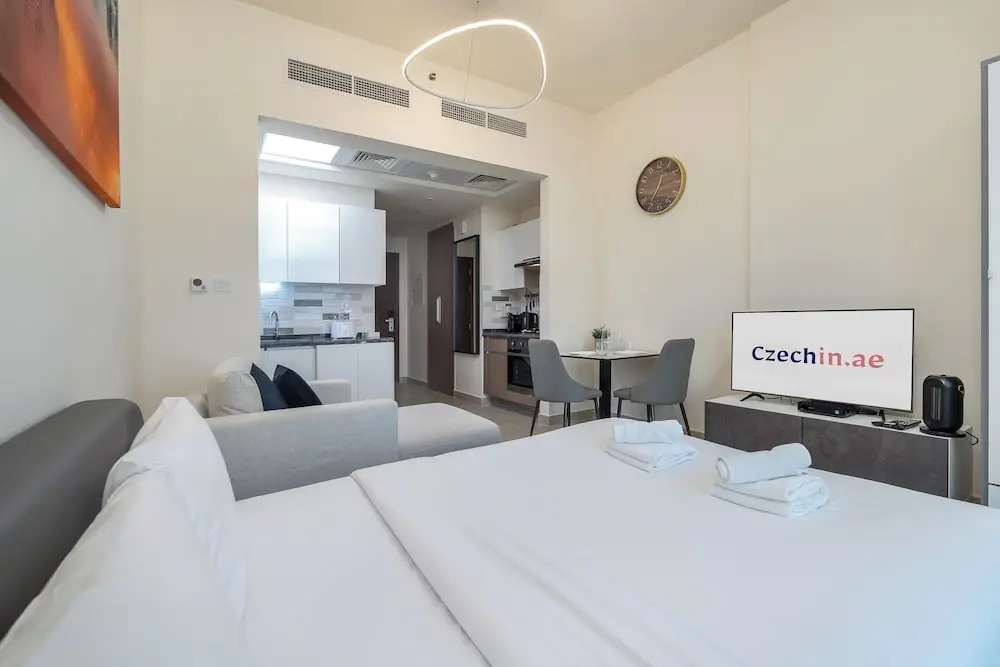 Дубай: Cozy Studio Budget Friendly
