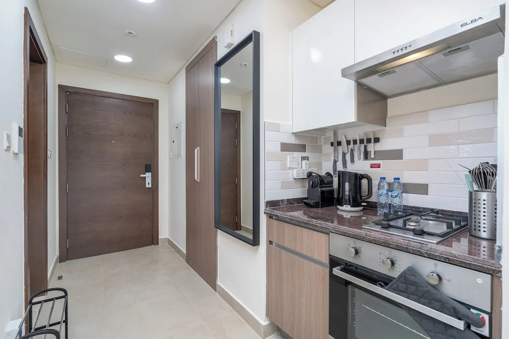 Дубай: Cozy Studio Budget Friendly
