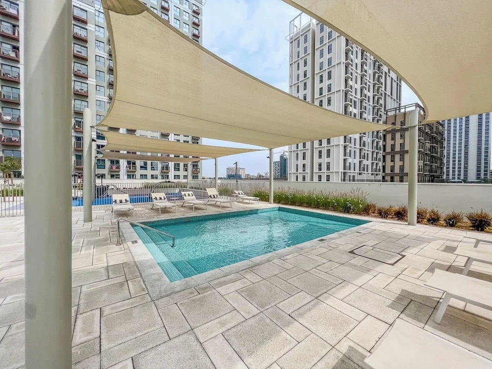 Дубай: Cozy 2BD Work in Style Dubai Hills