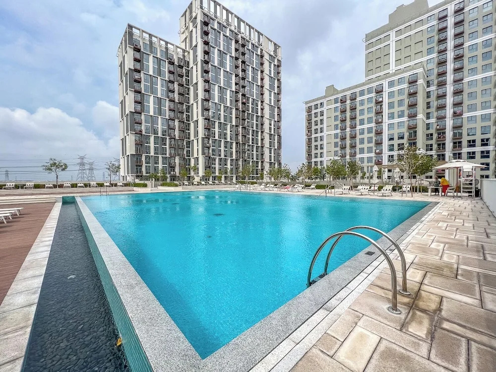 Дубай: Cozy 2BD Work in Style Dubai Hills