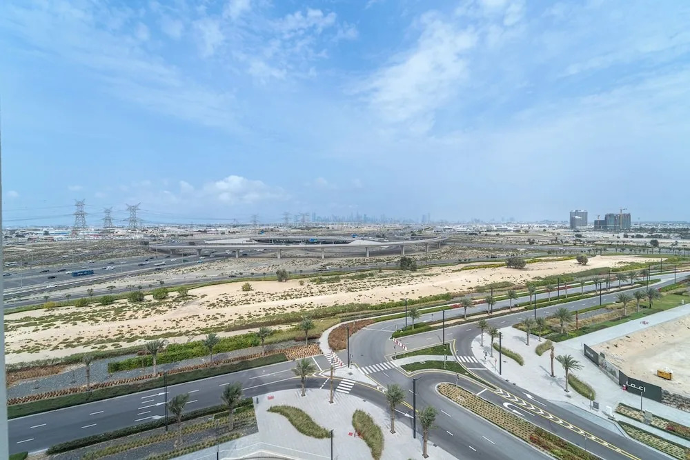 Дубай: Cozy 2BD Work in Style Dubai Hills