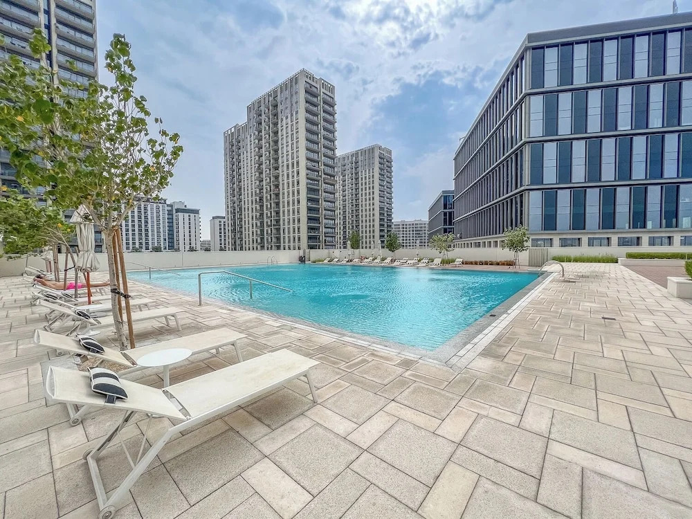 Дубай: Cozy 2BD Work in Style Dubai Hills