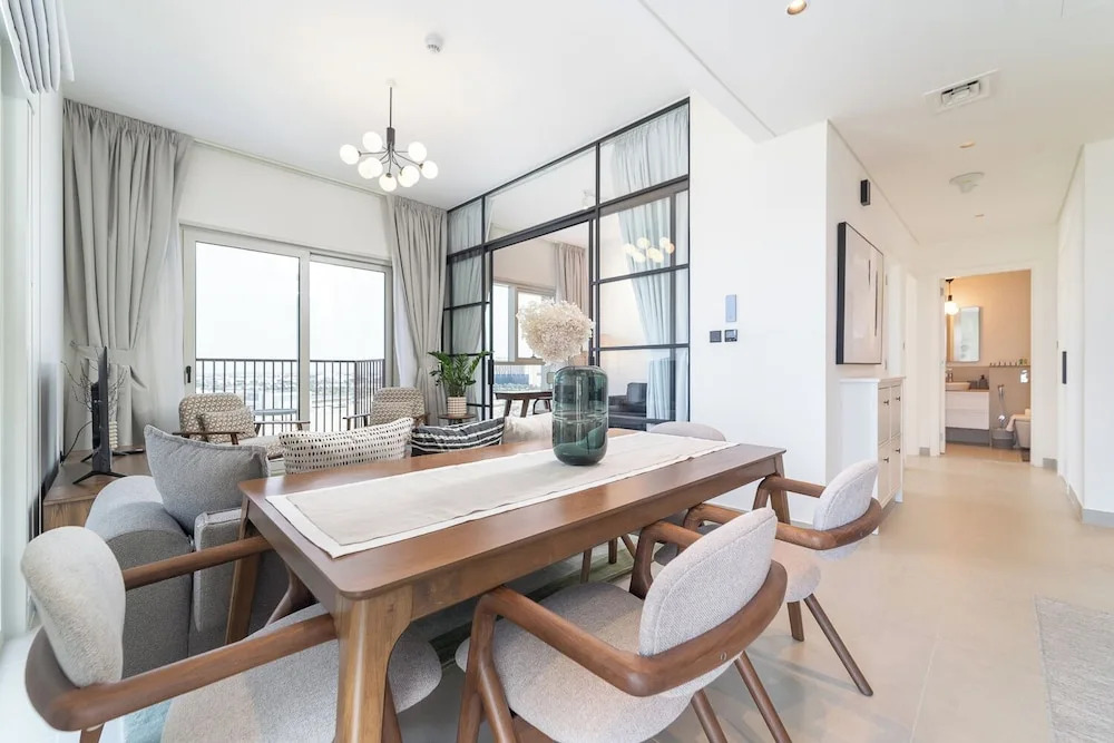 Дубай: Cozy 2BD Work in Style Dubai Hills
