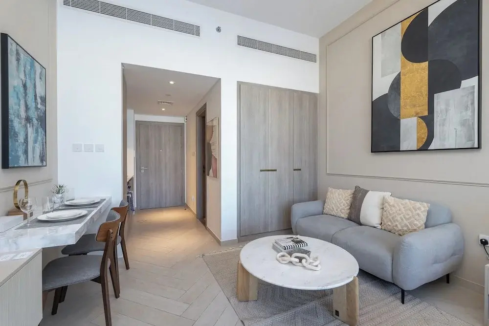 Дубай: Czechin - Oxford 212