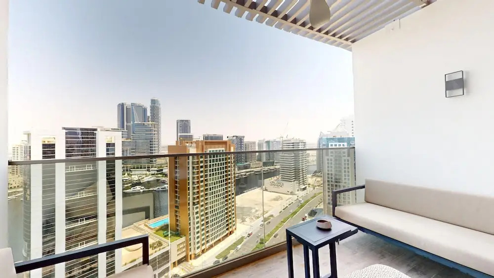 Дубай: Business Bay - MAG 318 2219