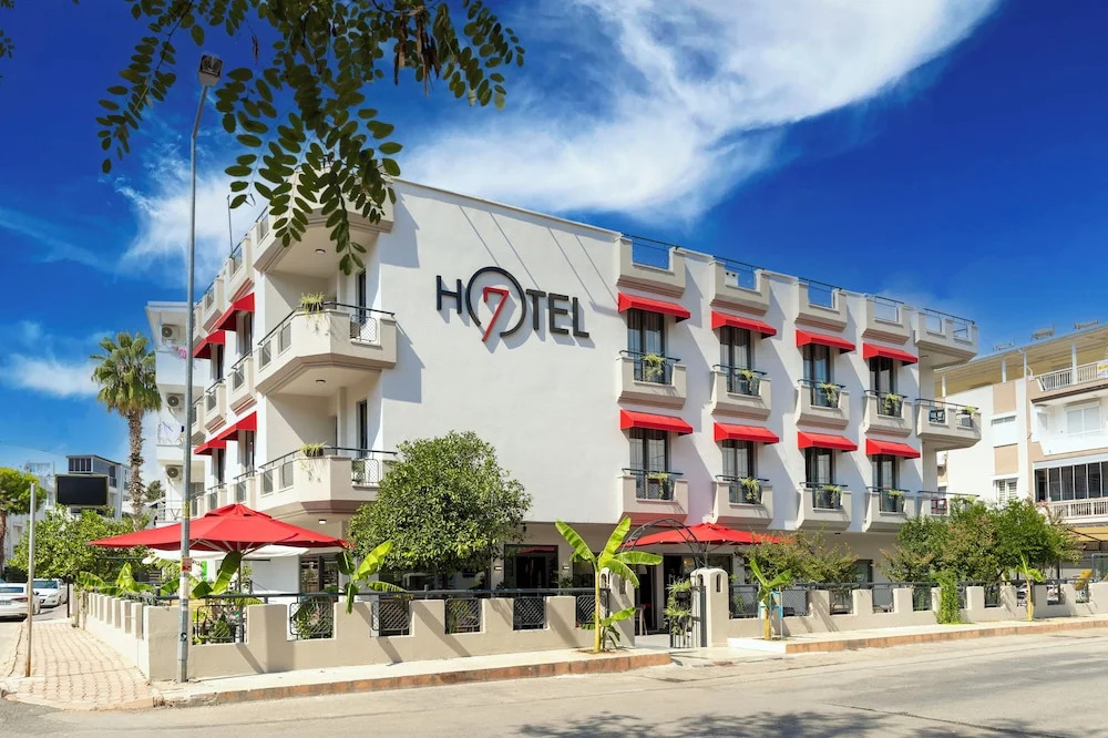 Hotel 7 — фото 1