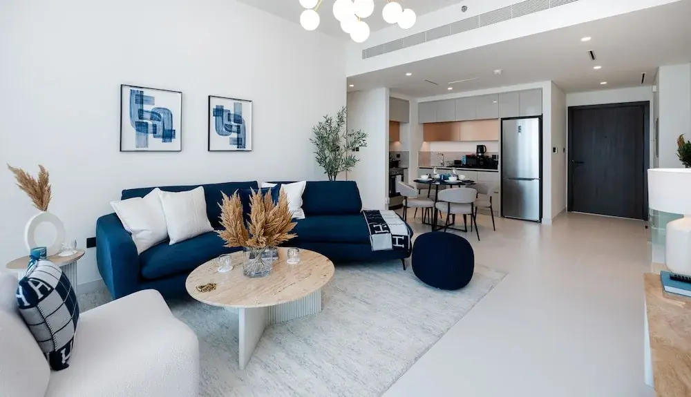 Дубай: Serene 1BR w Private Palm View Balcony