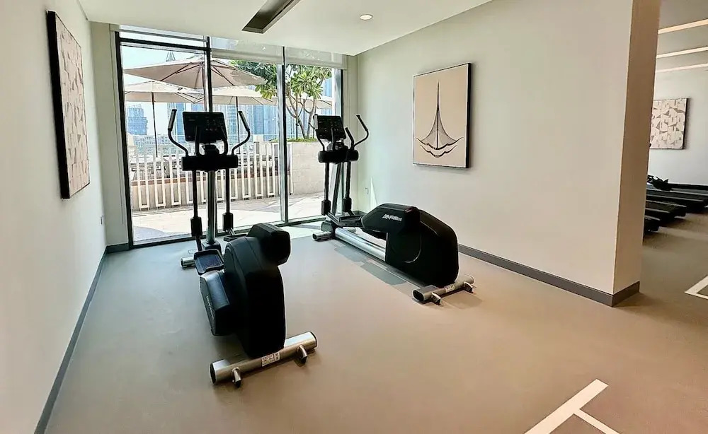 Дубай: Serene 1BR w Private Palm View Balcony