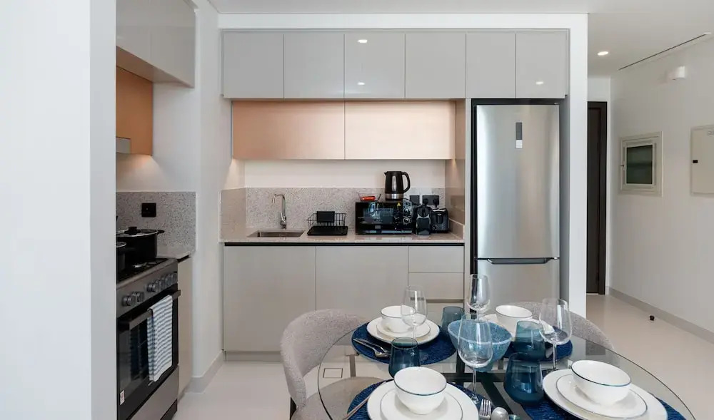 Дубай: Serene 1BR w Private Palm View Balcony