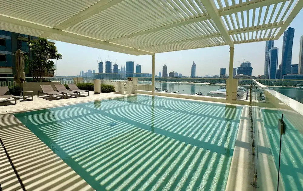 Дубай: Serene 1BR w Private Palm View Balcony