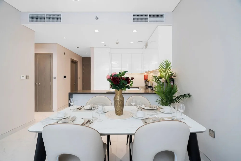 Дубай: Your Keys Holiday Homes