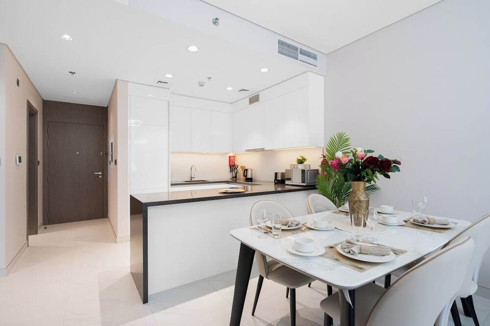 Дубай: Your Keys Holiday Homes