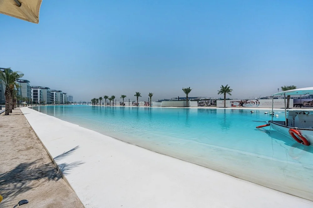 Дубай: Your Keys Holiday Homes