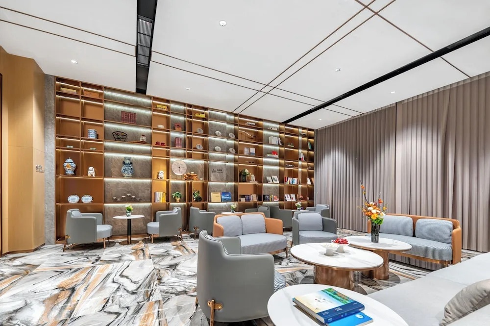 Хойчжоу: Poltton International Apartment Huiyang