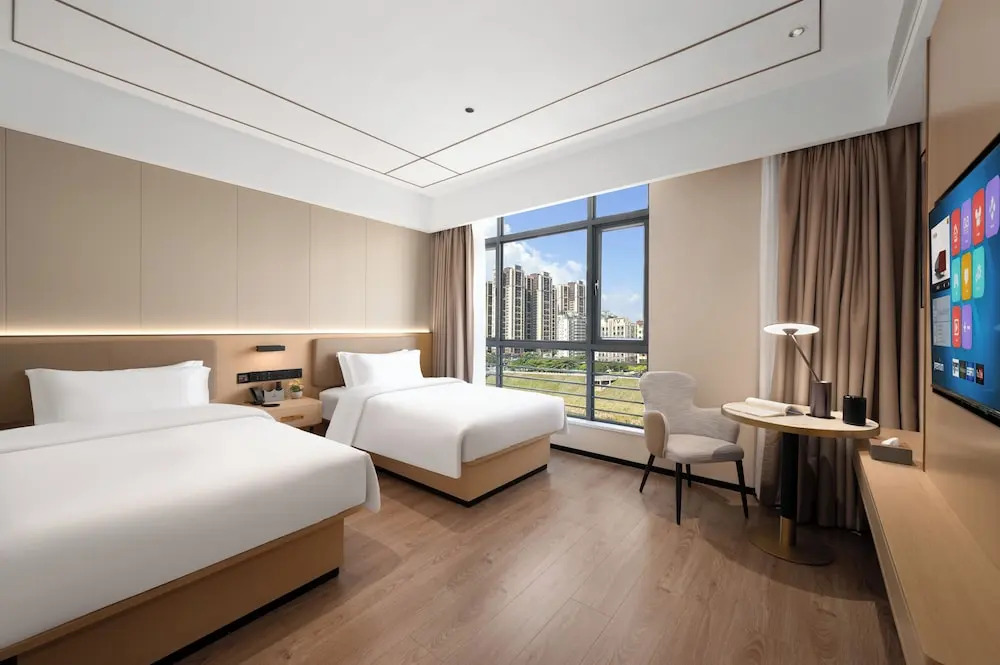 Хойчжоу: Poltton International Apartment Huiyang