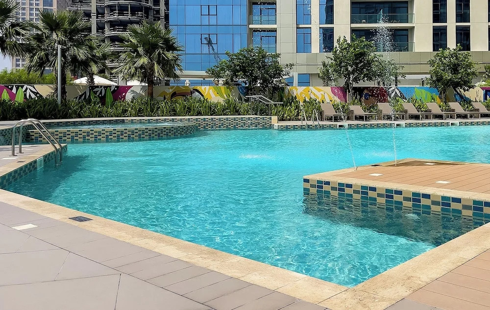 Дубай: Extremely High 2BR in Aykon City Tower