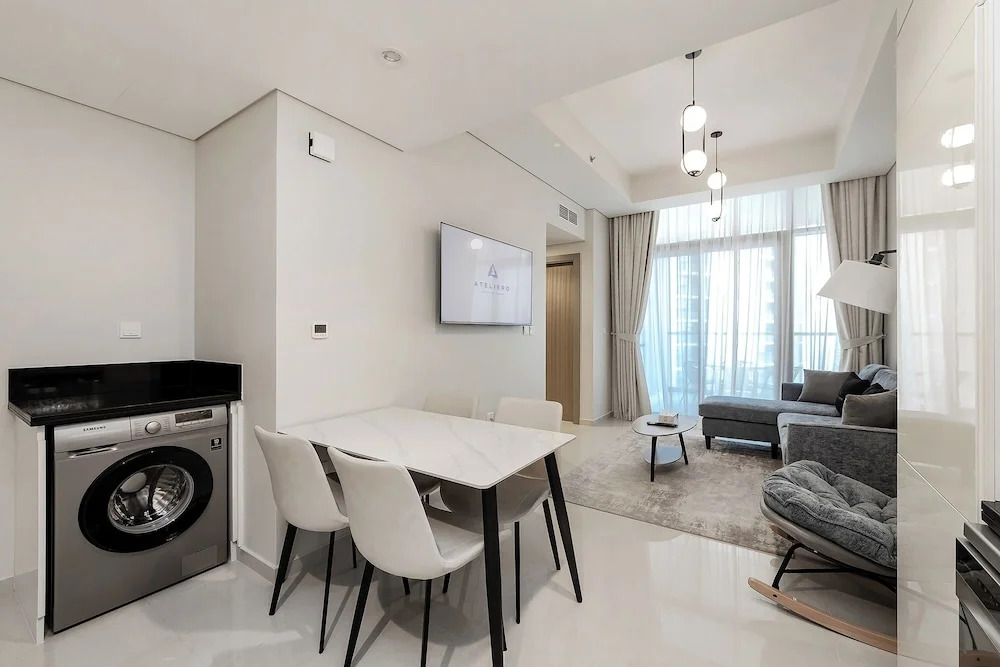 Дубай: Extremely High 2BR in Aykon City Tower