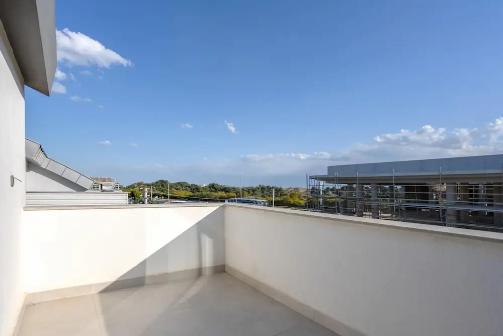 Анталья: Duplex w Balcony Terrace 5 min to Beach