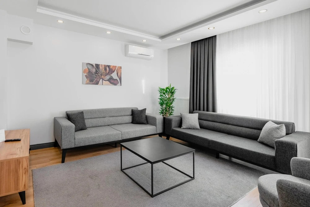 Анталья: Central Flat w Balcony 5 min to Lara Beach