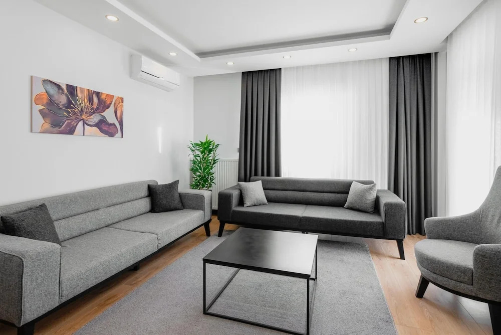 Анталья: Central Flat w Balcony 5 min to Lara Beach