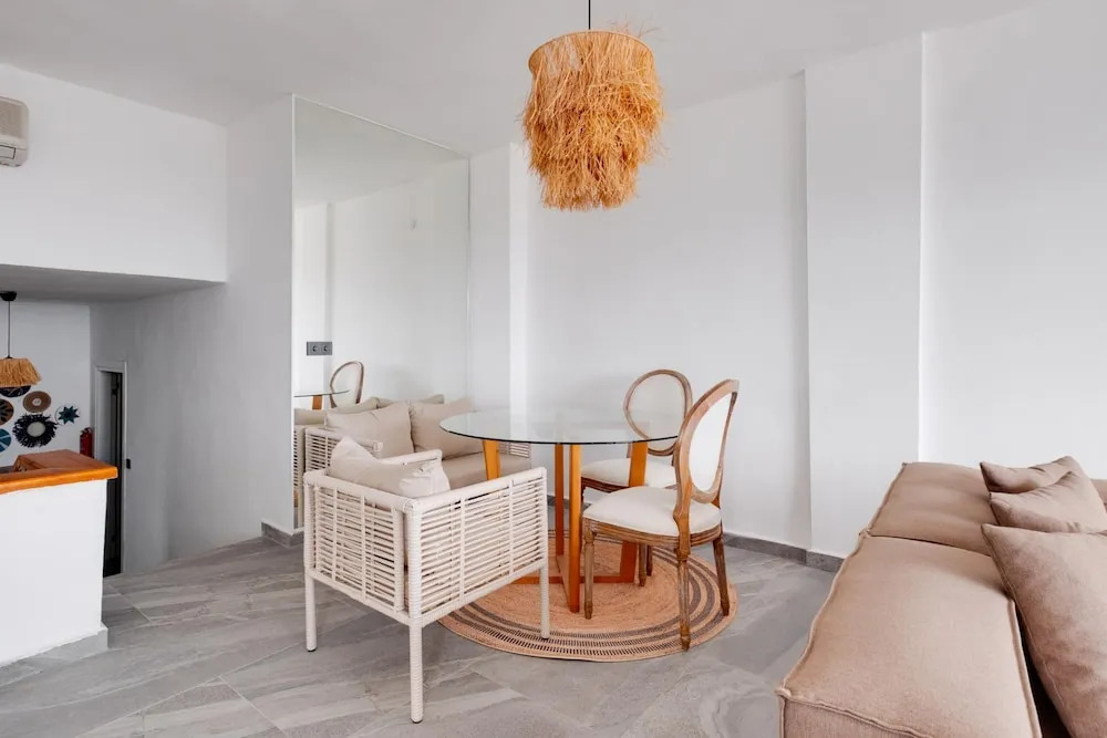 Бодрум: Villa With Sea View Balcony 6 min to Beach