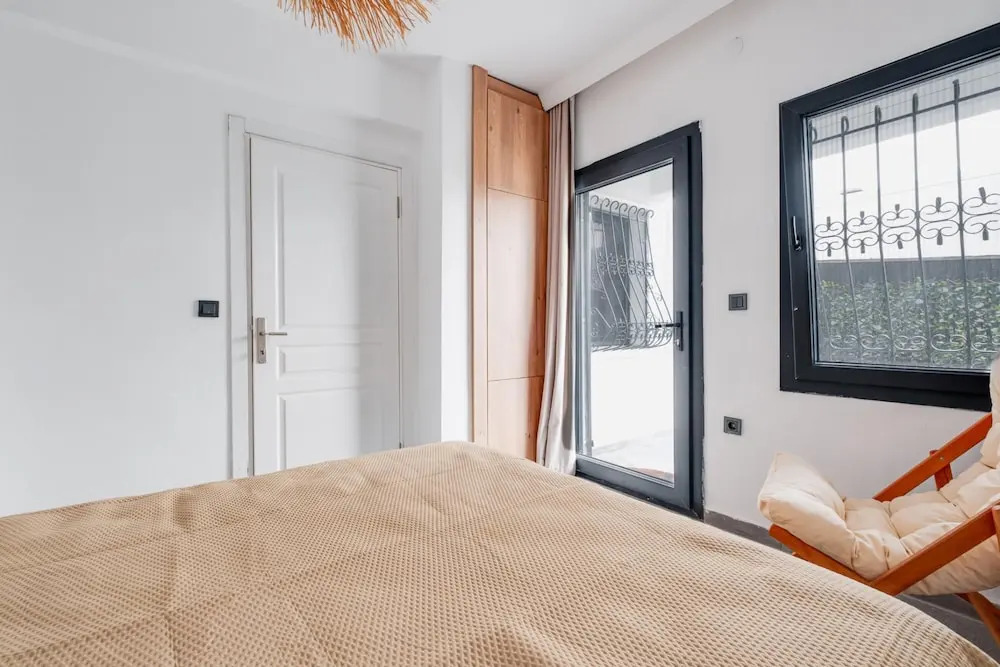 Бодрум: Villa With Sea View Balcony 6 min to Beach