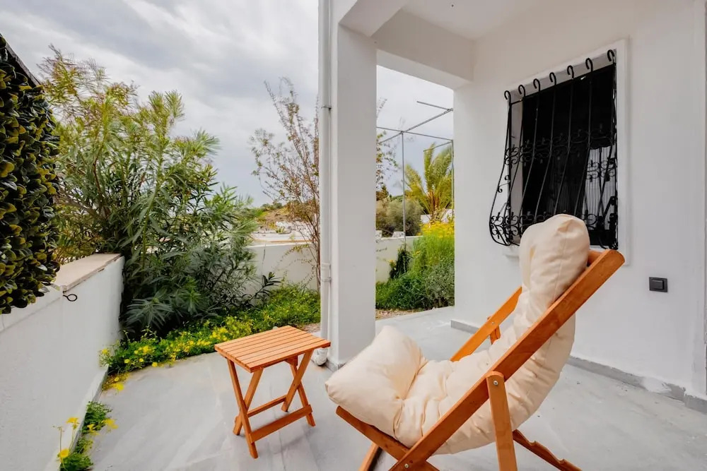 Бодрум: Villa With Sea View Balcony 6 min to Beach