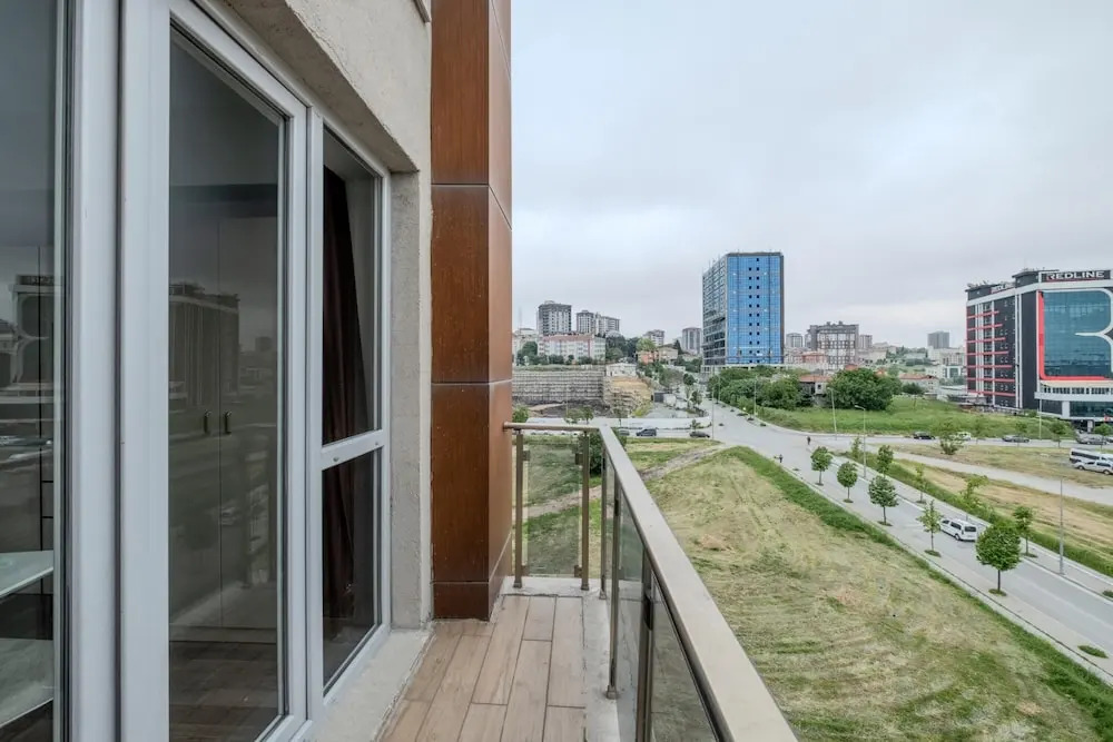 Modern Residence Studio Flat w Balcony in Bagcilar — фото 1