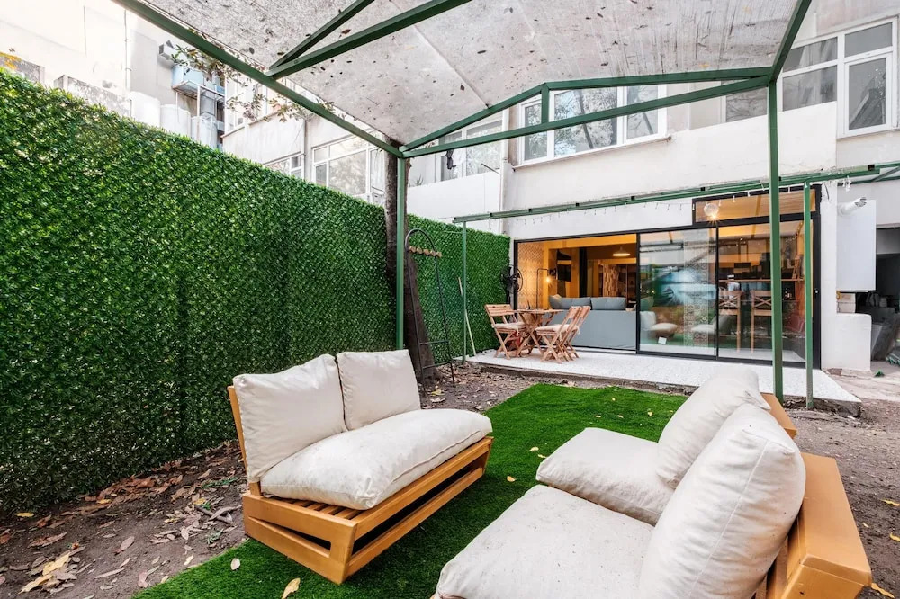 Стамбул: Flat w Jacuzzi and Backyard 6 min to Kadikoy Coast