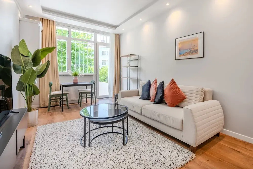 Стамбул: House w Garden 10 min to City s in Beyoglu