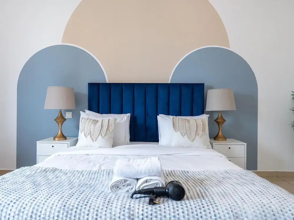 Дубай: 3BR Boutique Apt Near JBR Beach by Belvilla