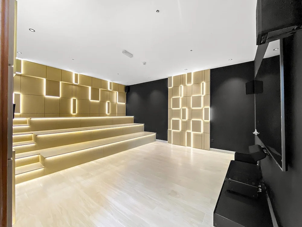 Дубай: Chic Studio in Arjan With Pool Game Room and gym
