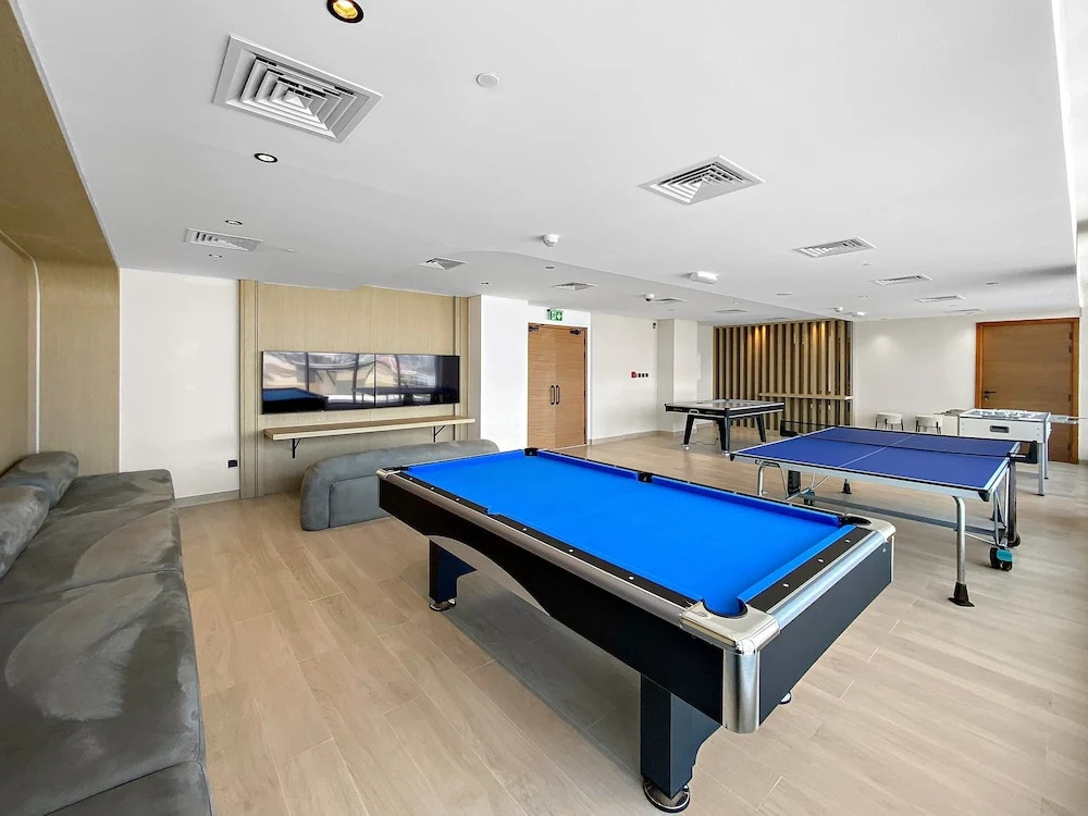 Дубай: Chic Studio in Arjan With Pool Game Room and gym