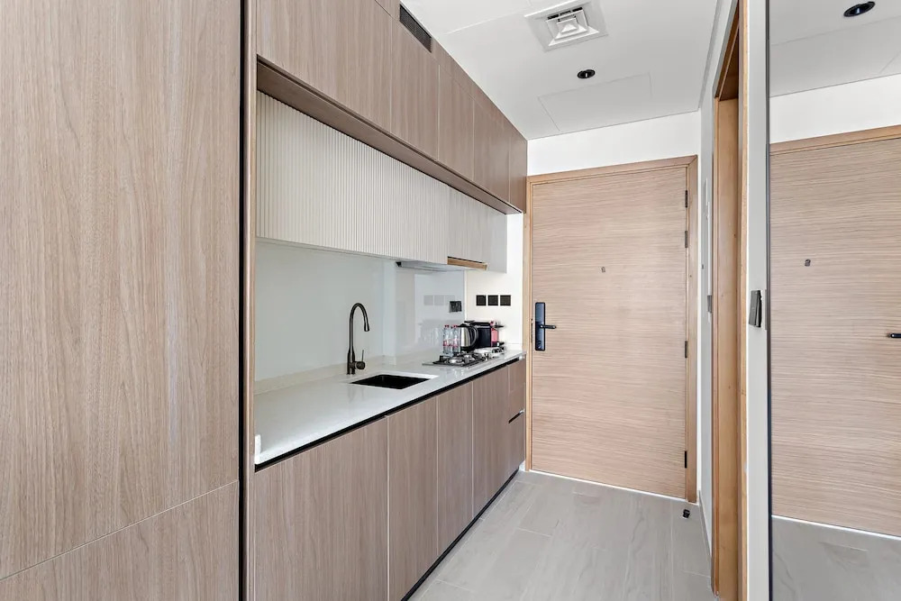 Дубай: Chic Studio in Arjan With Pool Game Room and gym