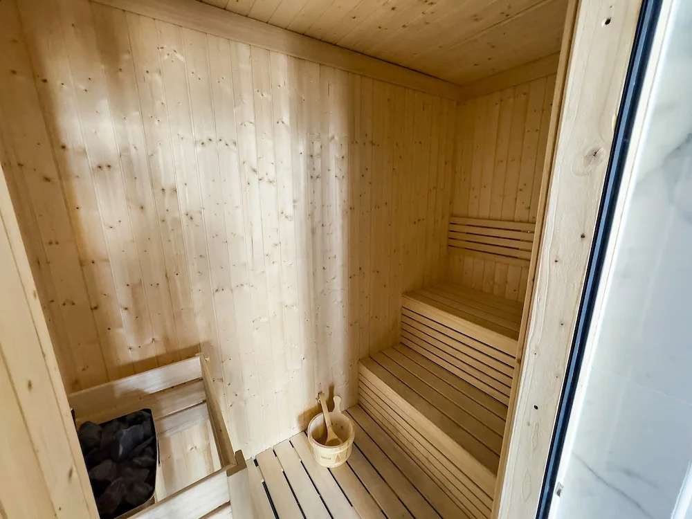 Дубай: Modern 1-bedroom Apart With Pool gym and Hammam
