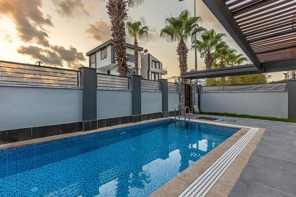 Аджипаям: alp apart otel