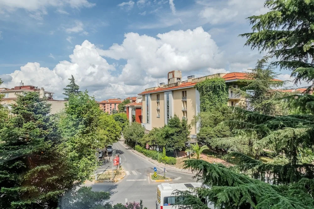 Flat With Balcony 4 min to Akmerkez Mall in Etiler — фото 1