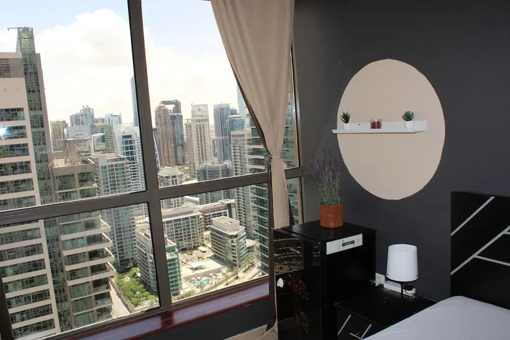Дубай: Urban Panda Skyview Hostel JBR