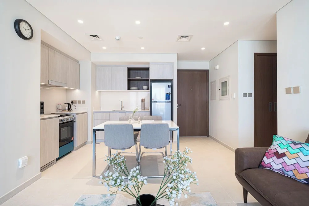 Дубай: 1BR with beach access at Vida Residence