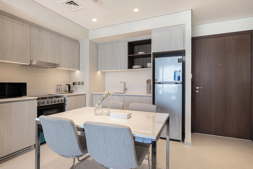 Дубай: 1BR with beach access at Vida Residence