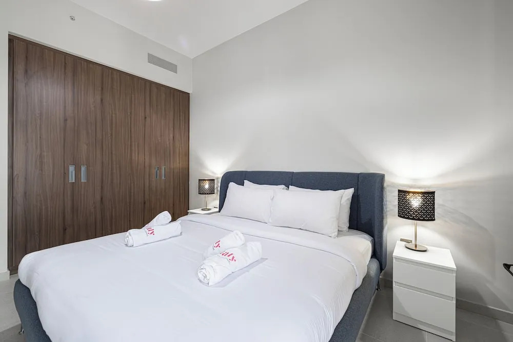 Дубай: 1BR with beach access at Vida Residence