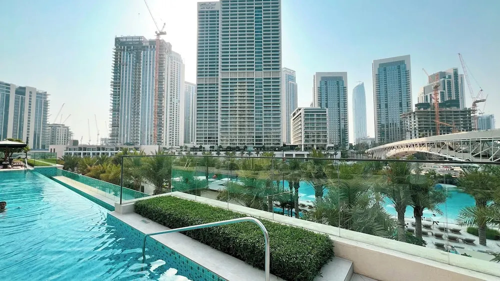 Дубай: 1BR with beach access at Vida Residence