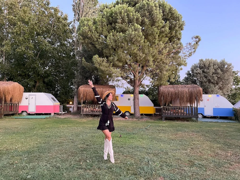 Сыгаджик: Mona Glamping Caravan Suites
