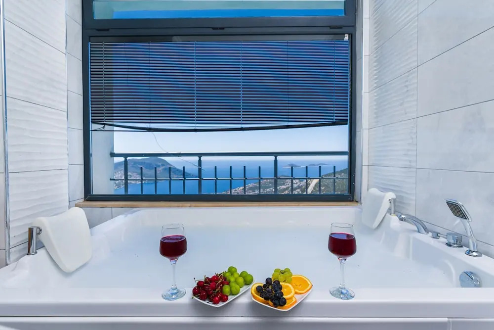 Калкан: Lux Villa With Jacuzzi Inf Pool - All Rooms w AC