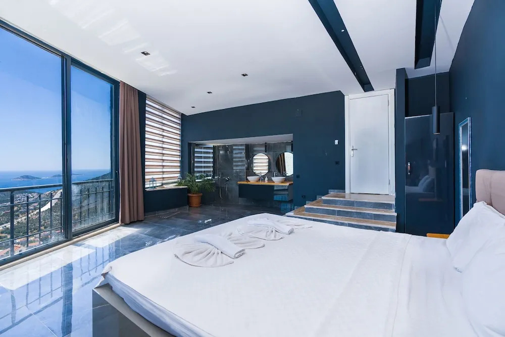 Калкан: Lux Villa With Jacuzzi Inf Pool - All Rooms w AC
