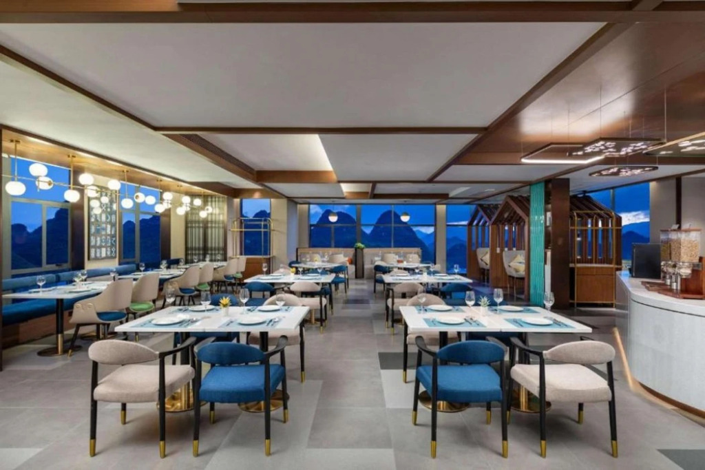Синъи: Hilton Garden Inn Xingyi Wanfenglin