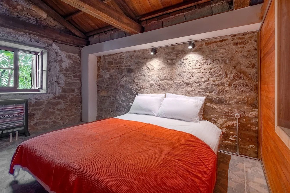 Айвалык: Central Stone Loft - 2 Mins Beach - 5 Mins Marina
