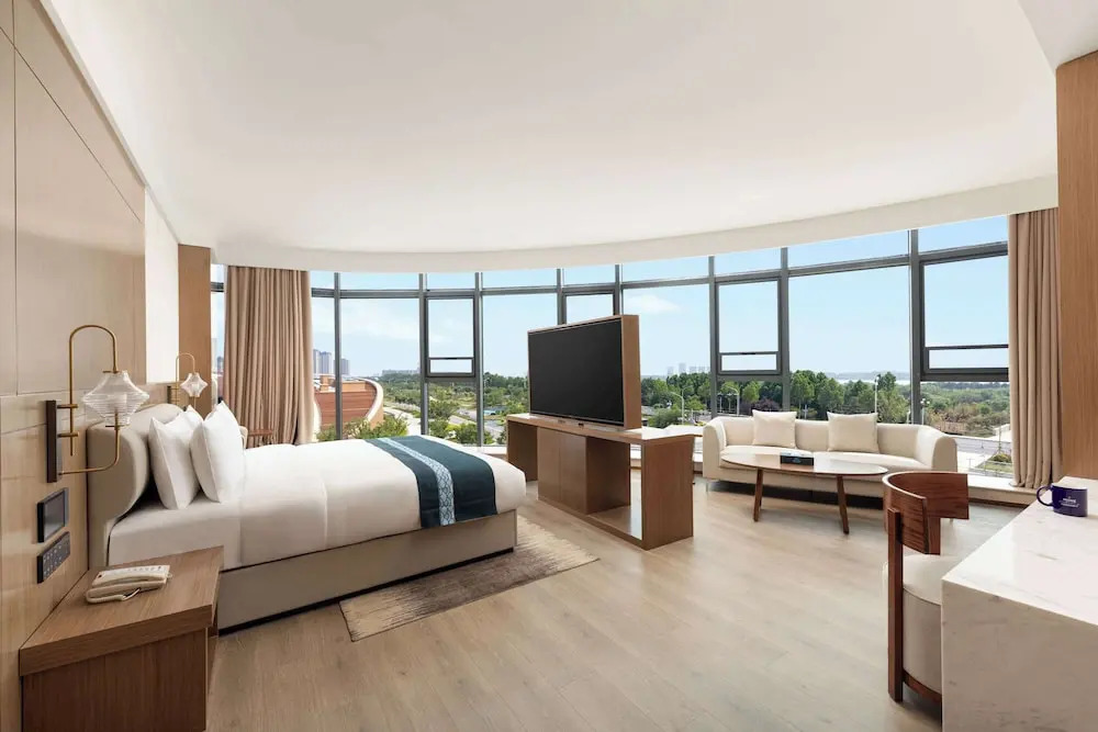 Линьи: Days Inn By Wyndham Linyi Yihe New Area